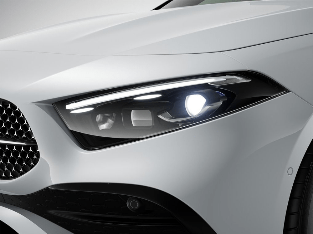 Zoom sur les phares MULTIBEAM LED de la Classe A compacte