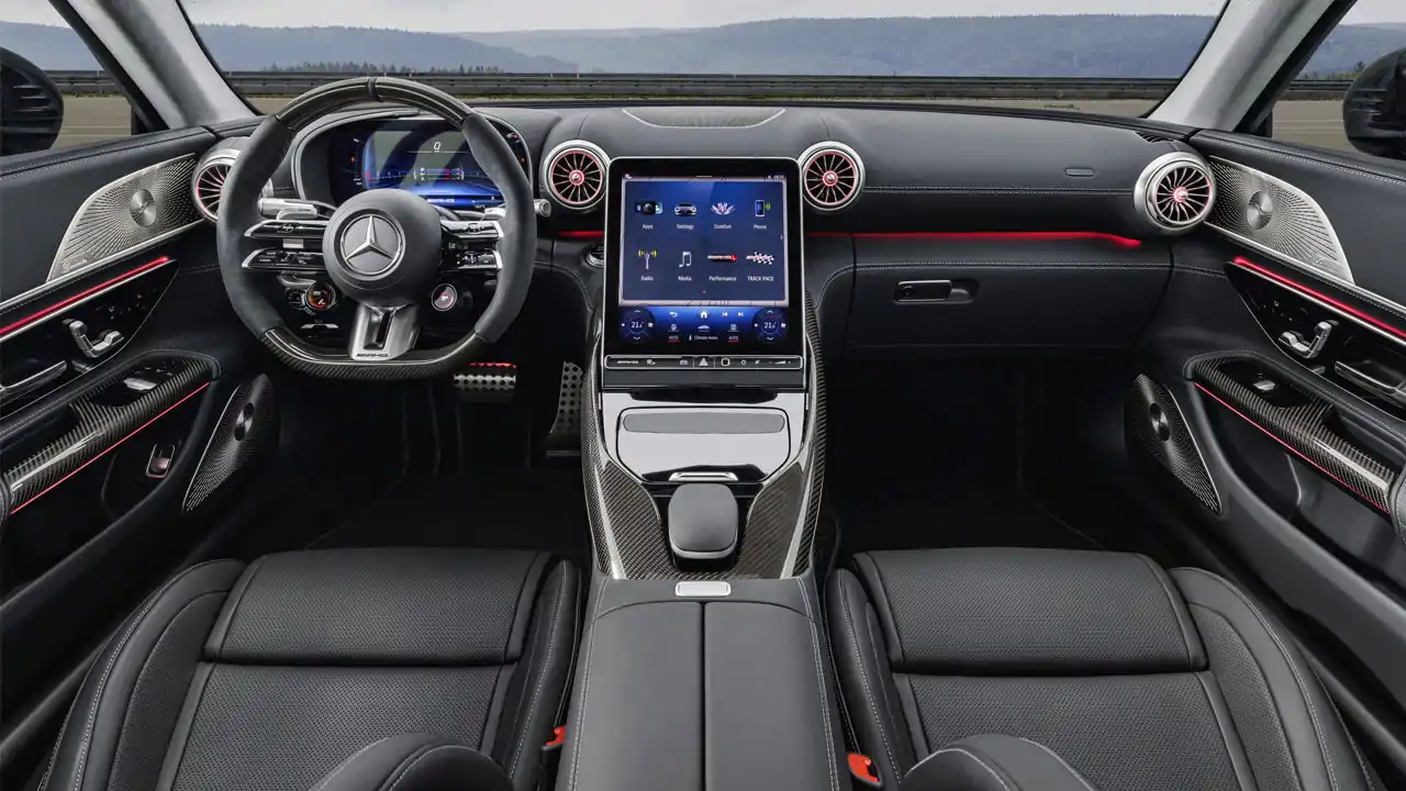 Aperçu habitacle avant AMG GT Coupé