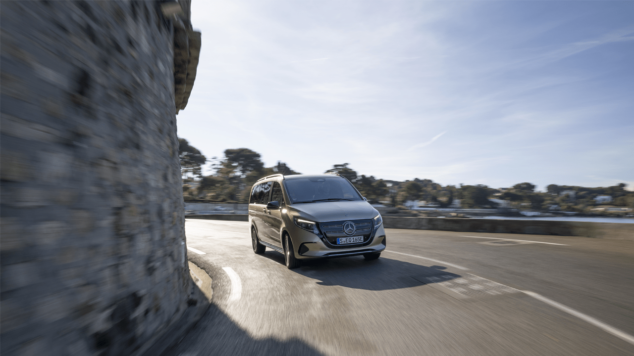 EQV circulant sur route