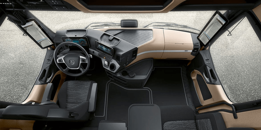 Aperçu habitacle avant Actros