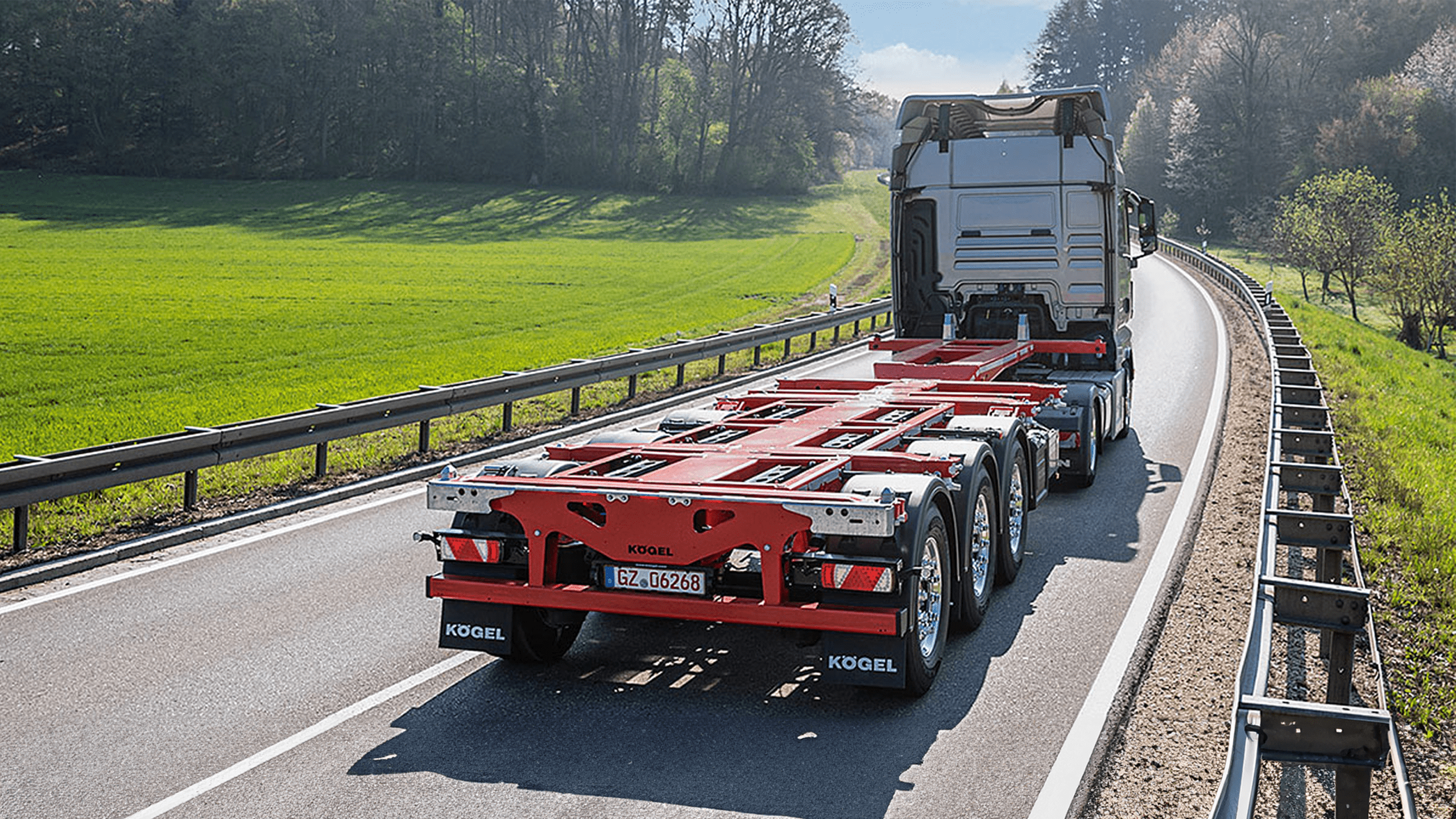 Aperçu porte containers Kögel sur route