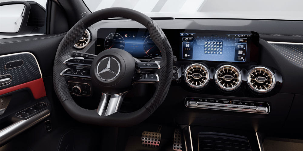 Vue place conducteur et tableau de bord du GLA