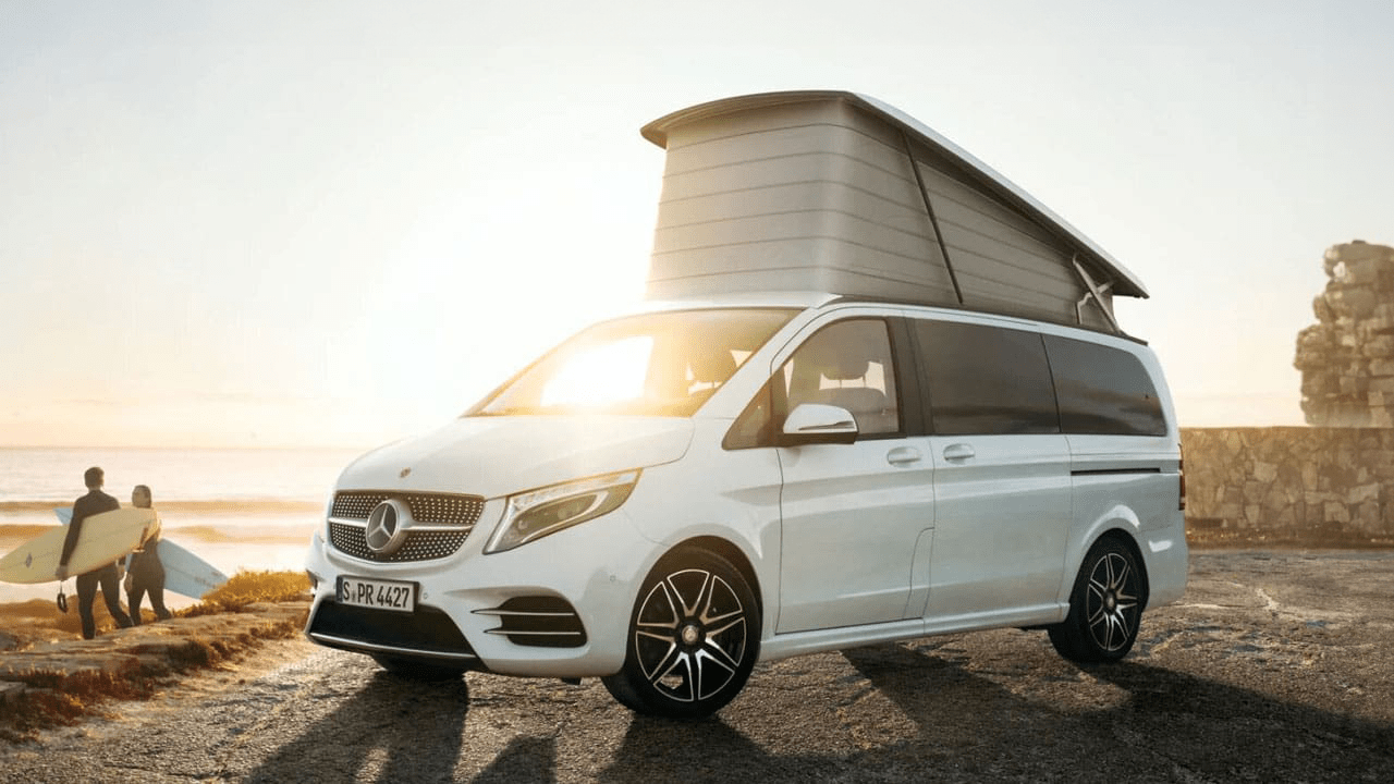 Marco Polo en bord de plage