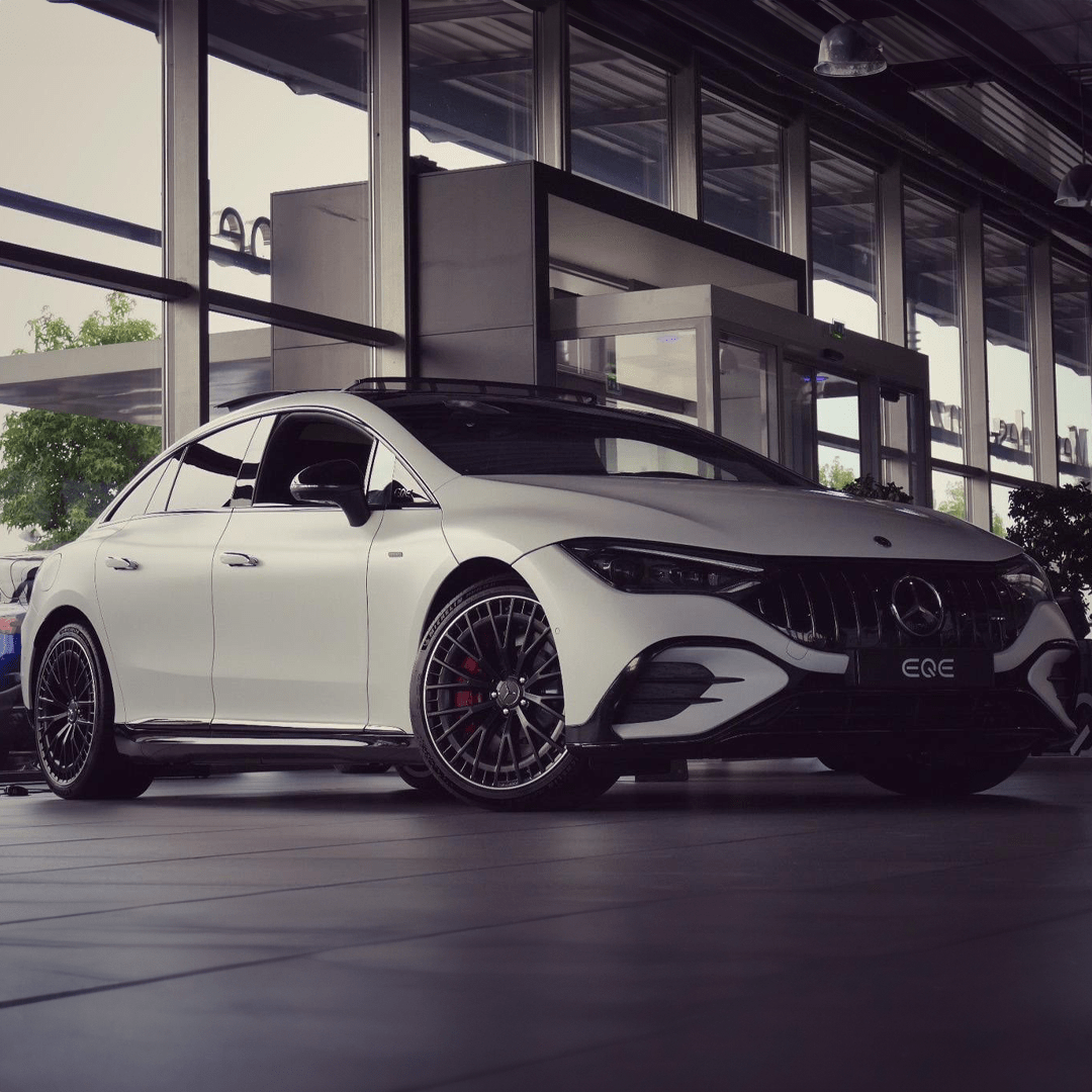 Mercedes EQE