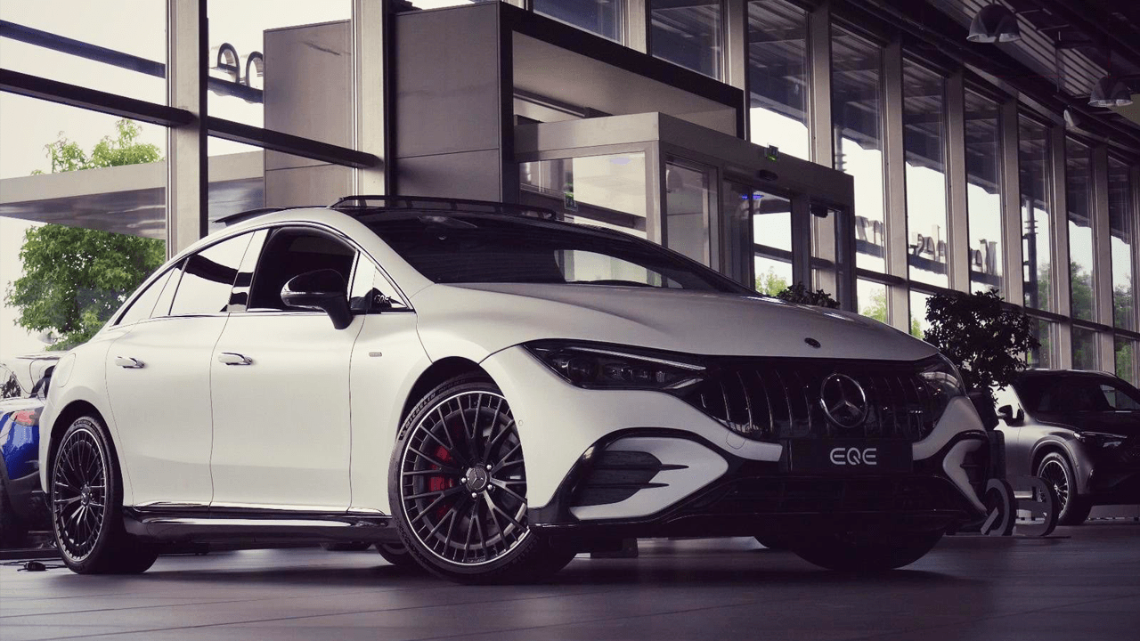 Mercedes EQE