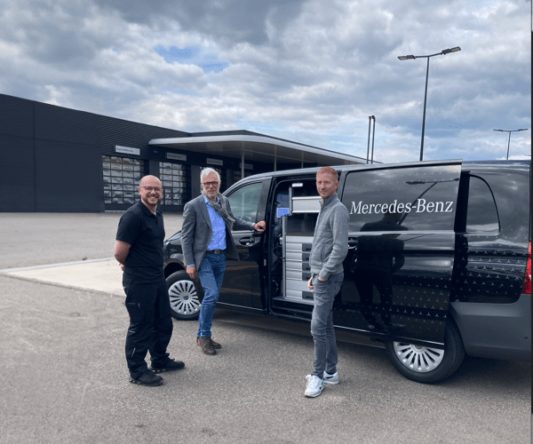 Mercedes Mobile Service by Kroely