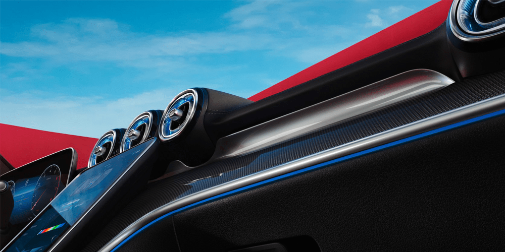 Vue tableau de bord de la Mercedes Classe C