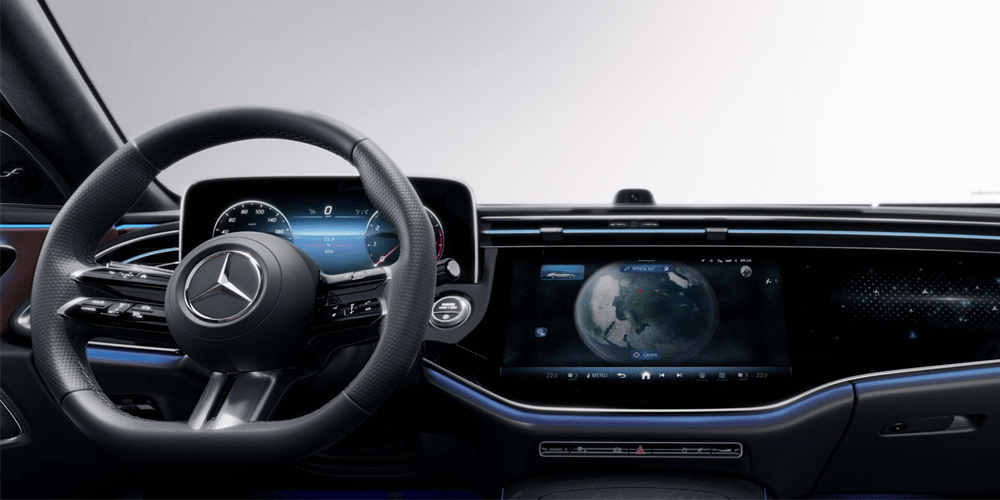 Vue tableau de bord Mercedes Classe E