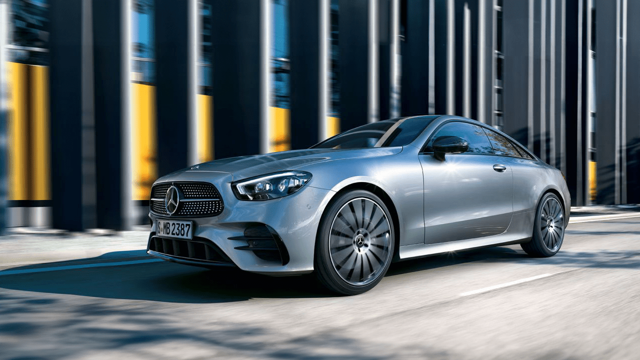 CLE Coupé en finition grise