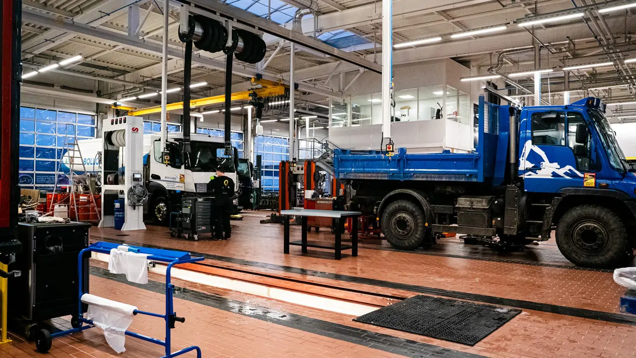 Atelier VI de la concession Mercedes-Benz Kroely VI Mulhouse